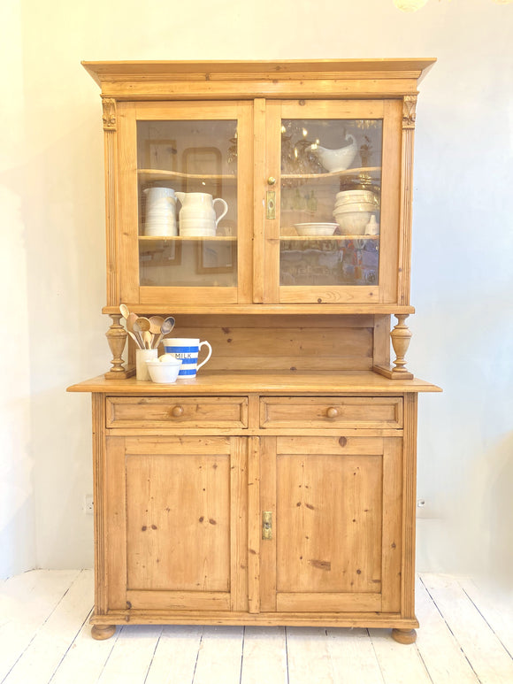 C19th pine dresser