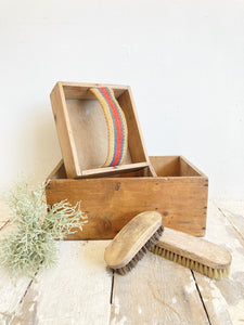 Vintage shoe cleaning or housemaids box