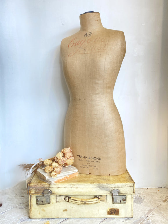Vintage Yugin mannequin