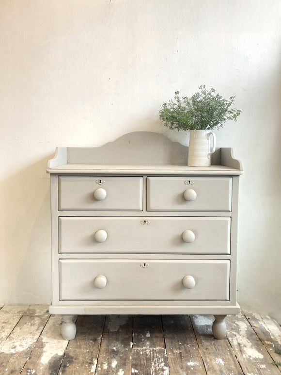 Painted Victorian pine chest of drawers