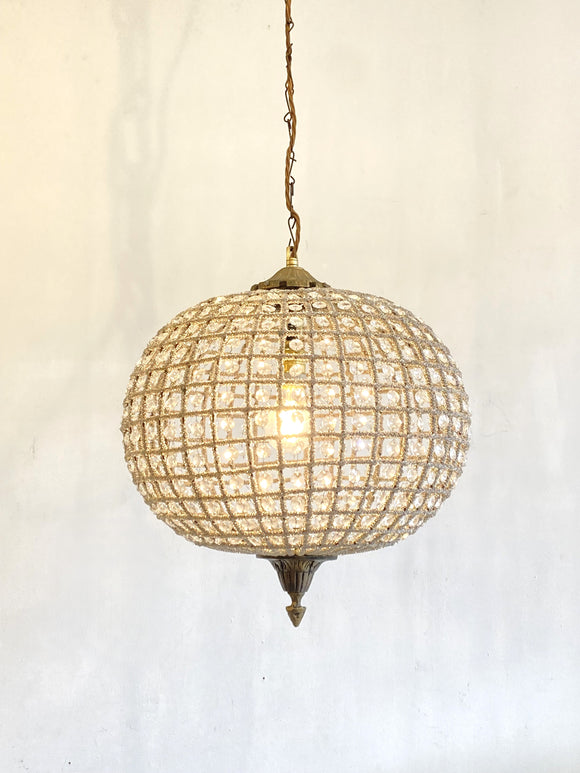 Buttoned ball light