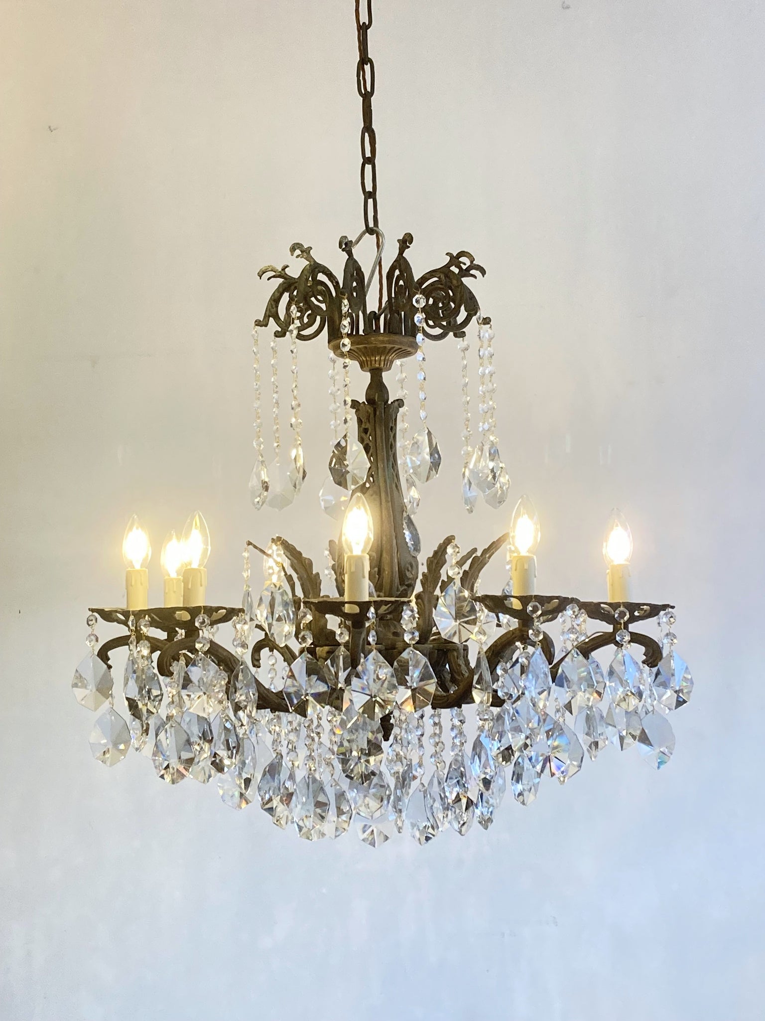 10 arm brass chandelier – Belle Epoque