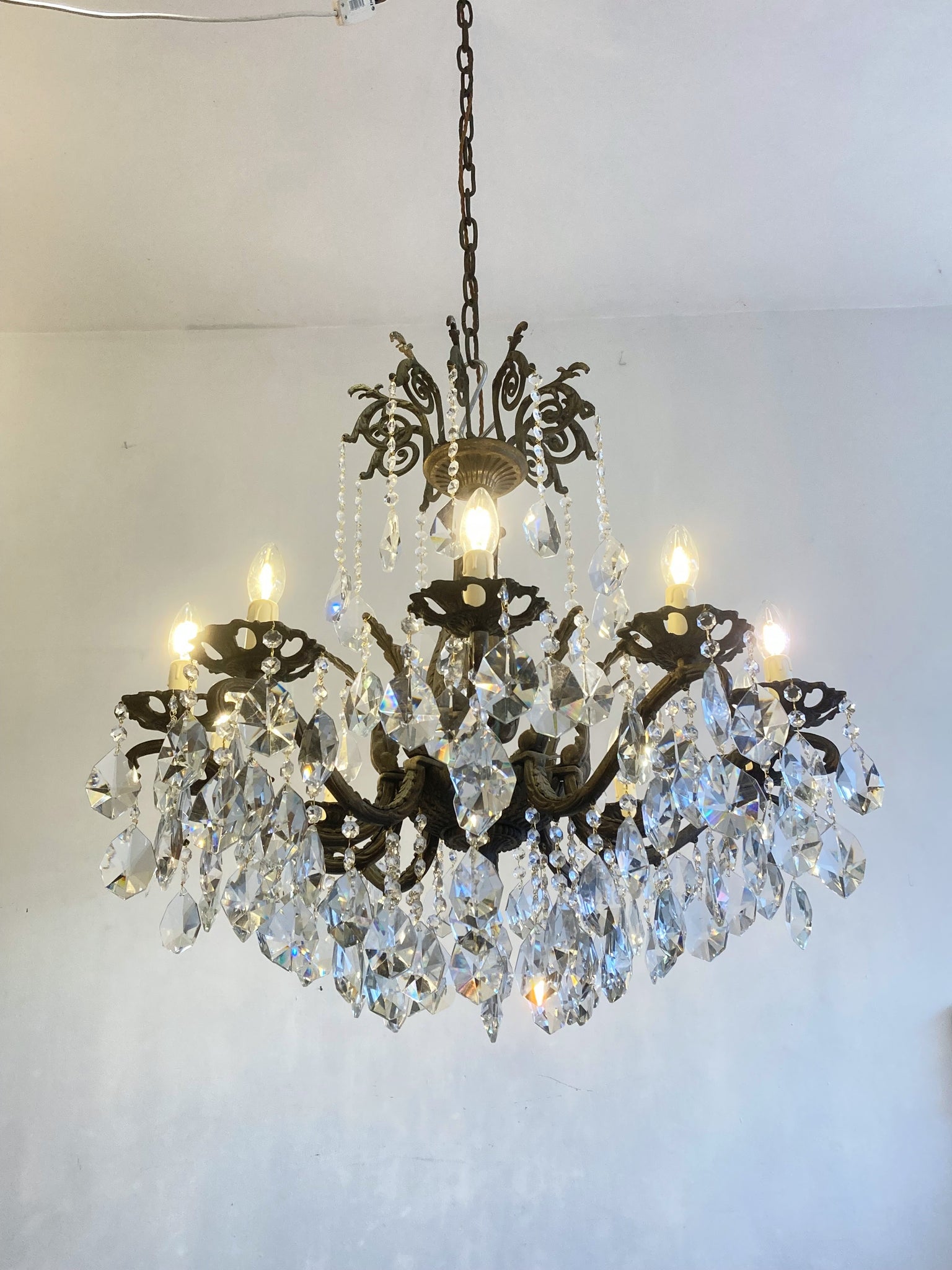 10 arm brass chandelier – Belle Epoque